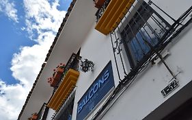 Les Balcons Hostel